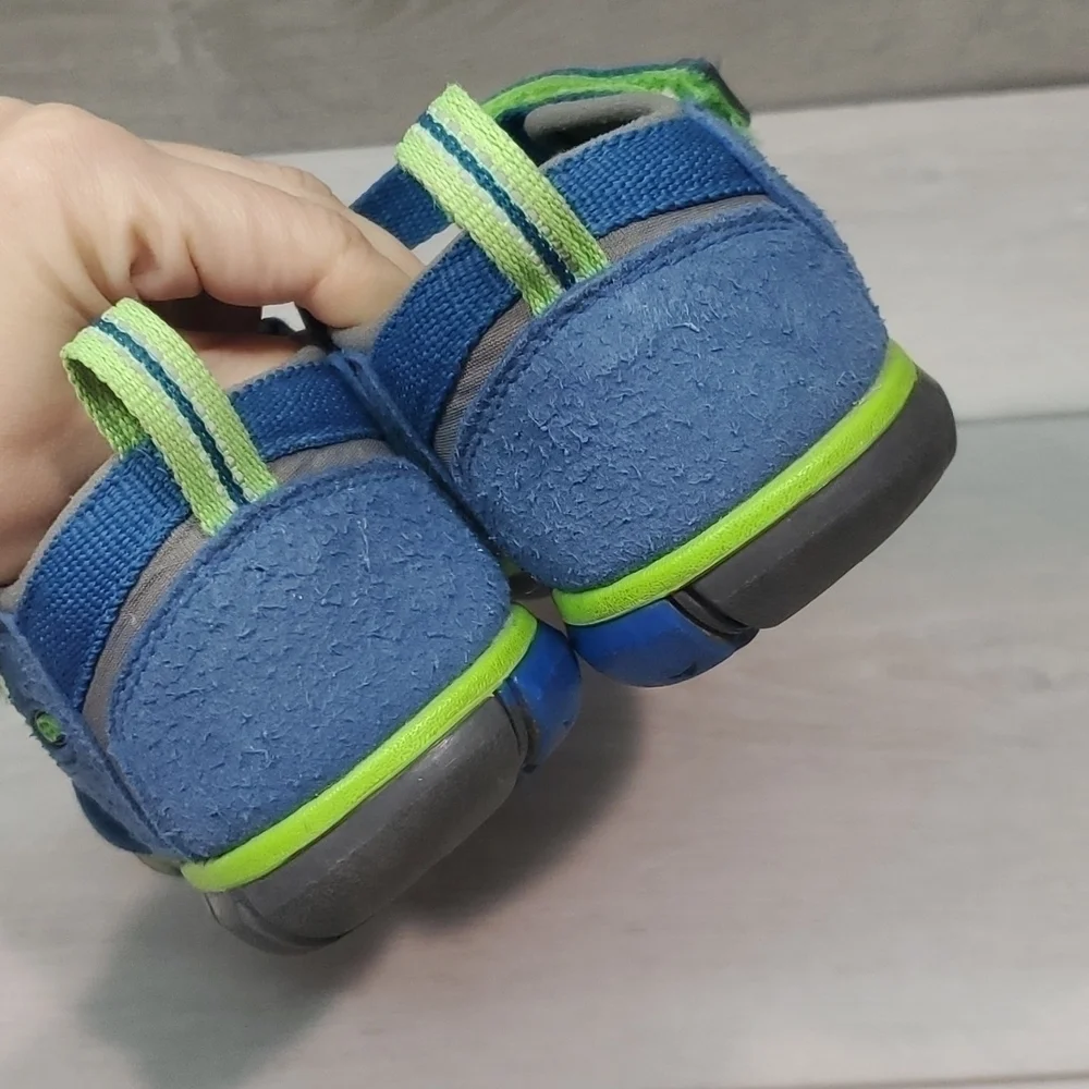 Keen Boys Outdoor Fishermen Newport Waterproof Sandals Shoes sz 2